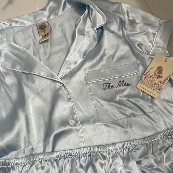 Nwt In Bloom Satin Mrs. Pj Set - Picture 6 of 6